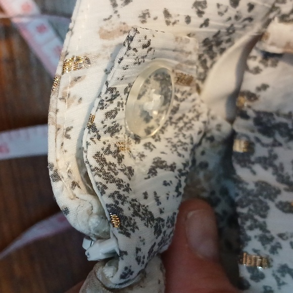 BRAND NEW!! Chicos womens size 0.5/ 8 women's snake print skirt with golden hues - Picture 14 of 15